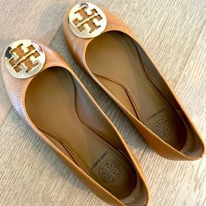 Tory Burch Minnie Flat in tan